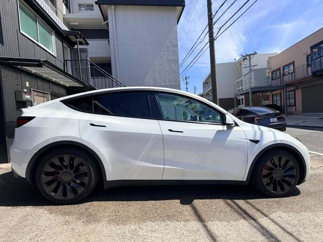 テスラ モデルＹ パフォーマンス R4年 (東海) 99