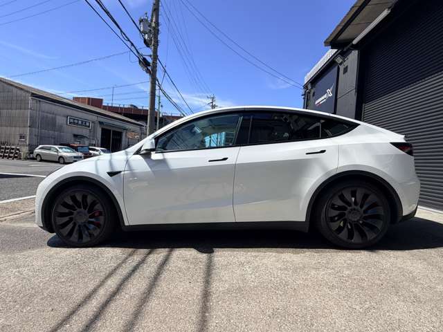 テスラ モデルＹ パフォーマンス R4年 (東海) 99