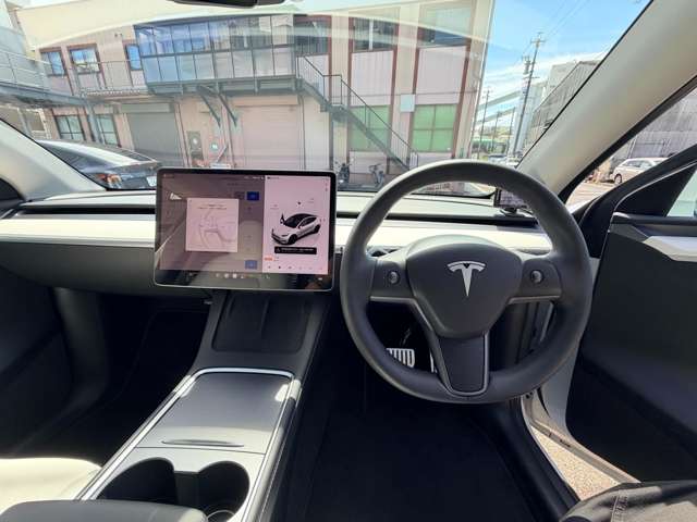 テスラ モデルＹ パフォーマンス R4年 (東海) 99