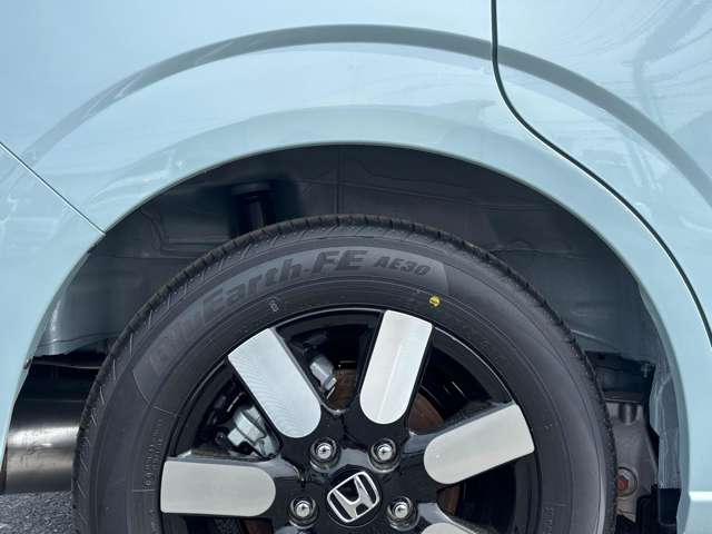ホンダ フリード　ハイブリッド １．５ Ｅ：ＨＥＶ エアー ＥＸ R8年 (関東) 99