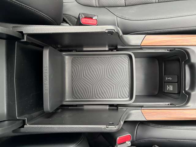 ホンダ ＣＲ－Ｖ ２．０ ハイブリッド ＥＸ マスターピース ４ＷＤ R1年 (関東) 99