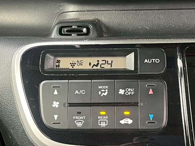 ホンダ Ｎ　ＢＯＸ ６６０ カスタムＧ ターボＳＳパッケージ H26年 (関東) 99