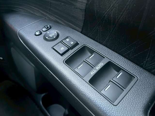 ホンダ オデッセイ ２．４ アブソルート ＥＸ H26年 (関東) 99