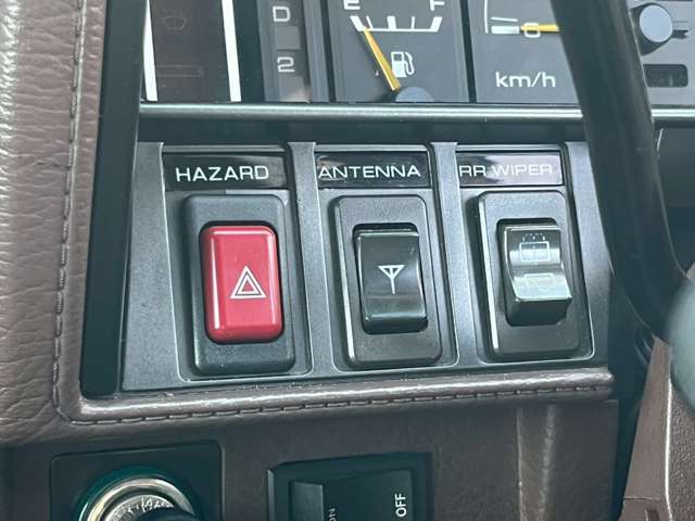 日産 グロリアワゴン ２．０ Ｖ２０Ｅ ＳＧＬ リミテッド H8年 (関東) 99