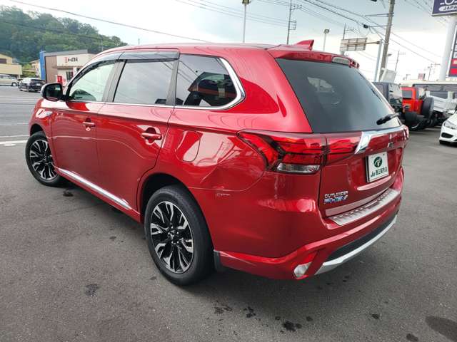 三菱 アウトランダーＰＨＥＶ ２．０ Ｇ セーフティパッケージ ４ＷＤ H27年 () 99