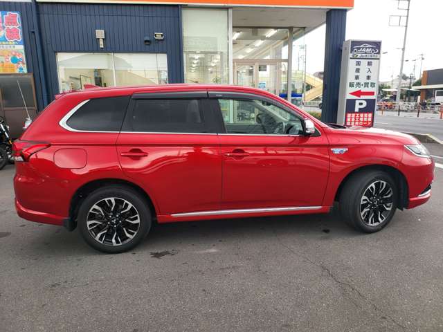 三菱 アウトランダーＰＨＥＶ ２．０ Ｇ セーフティパッケージ ４ＷＤ H27年 () 99