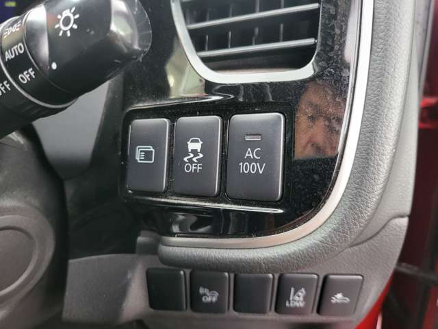 三菱 アウトランダーＰＨＥＶ ２．０ Ｇ セーフティパッケージ ４ＷＤ H27年 () 99