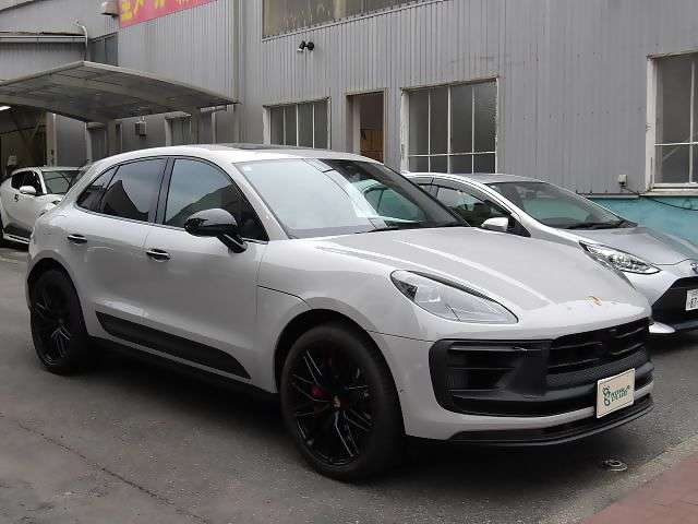 ポルシェ マカン ＧＴＳ ＰＤＫ ４ＷＤ R6年 (東海) 99