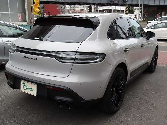 ポルシェ マカン ＧＴＳ ＰＤＫ ４ＷＤ R6年 (東海) 99