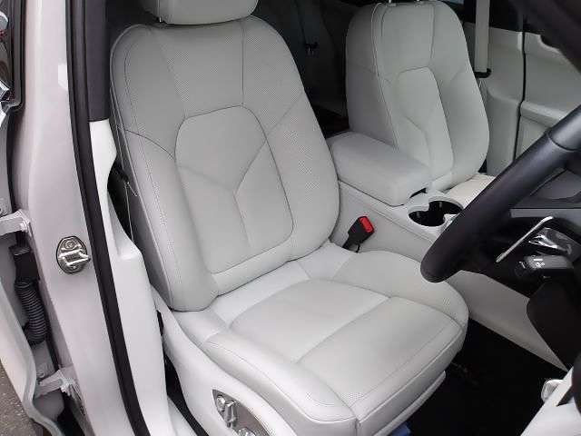 ポルシェ マカン ＧＴＳ ＰＤＫ ４ＷＤ R6年 (東海) 99