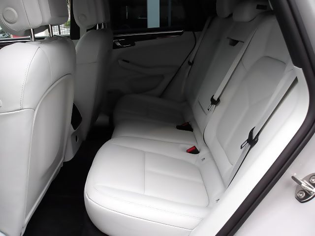 ポルシェ マカン ＧＴＳ ＰＤＫ ４ＷＤ R6年 (東海) 99