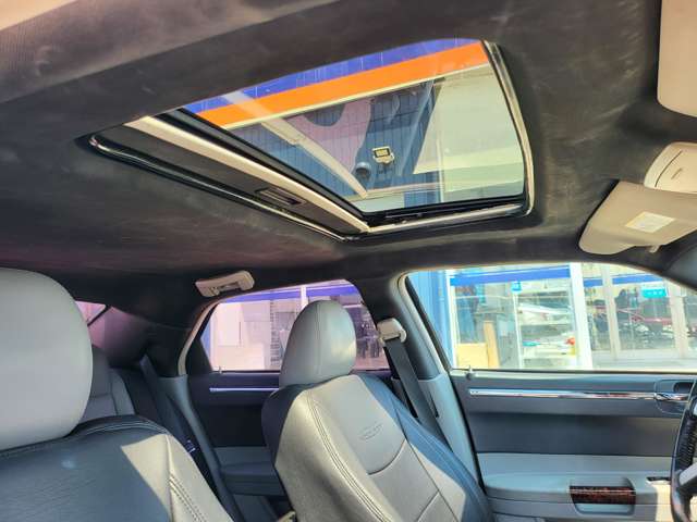 クライスラー ３００Ｃ ５．７　ＨＥＭＩ H24年 (関東) 99