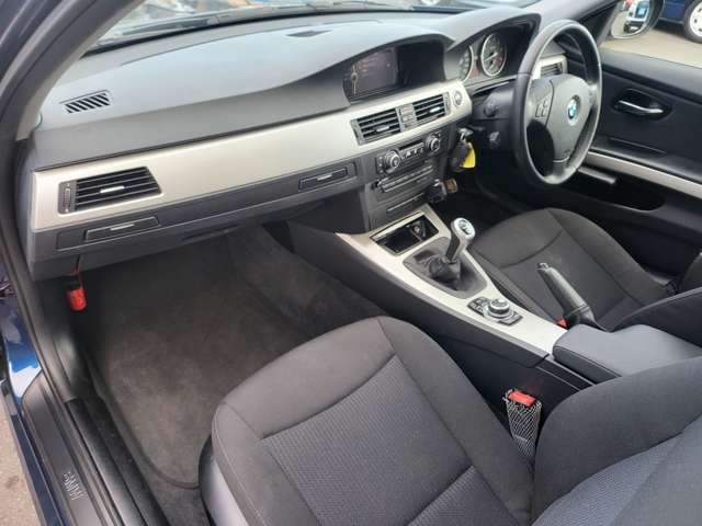 ＢＭＷ ３シリーズ ３２０ｉ H22年 (関東) 99
