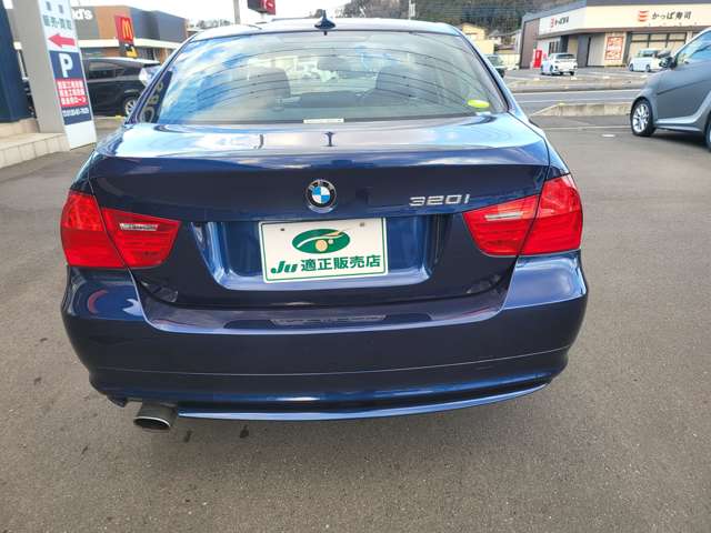 ＢＭＷ ３シリーズ ３２０ｉ H22年 (関東) 99
