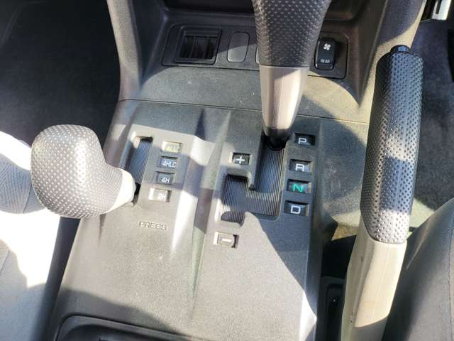 三菱 パジェロ ３．２ ロング エクシードＩＩ ディーゼルターボ ４ＷＤ H12年 (関東) 99
