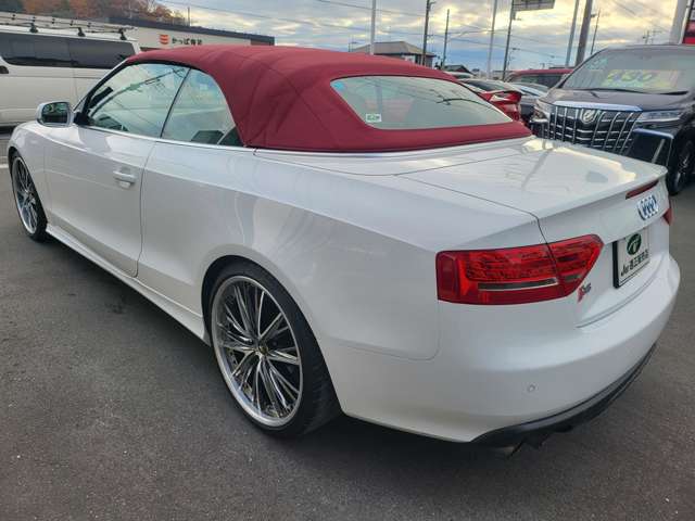 アウディ Ａ５　カブリオレ ３．２ ＦＳＩ クワトロ ４ＷＤ H22年 (関東) 99