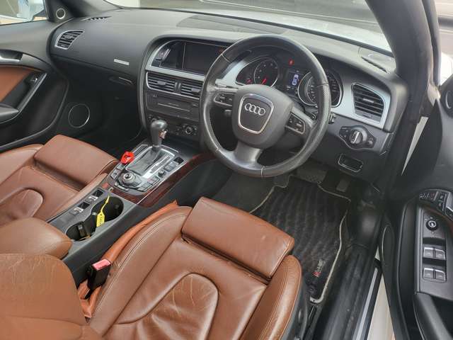 アウディ Ａ５　カブリオレ ３．２ ＦＳＩ クワトロ ４ＷＤ H22年 (関東) 99