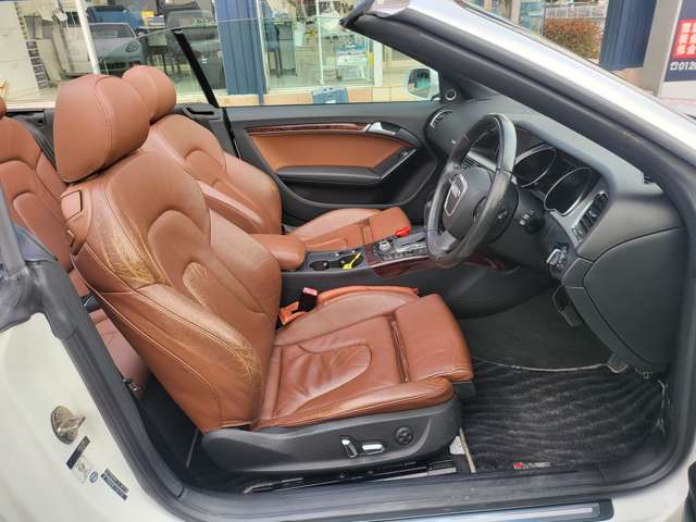 アウディ Ａ５　カブリオレ ３．２ ＦＳＩ クワトロ ４ＷＤ H22年 (関東) 99