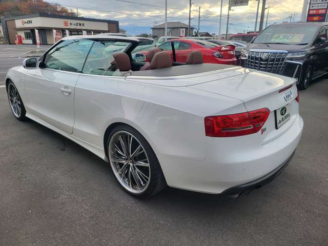 アウディ Ａ５　カブリオレ ３．２ ＦＳＩ クワトロ ４ＷＤ H22年 (関東) 99