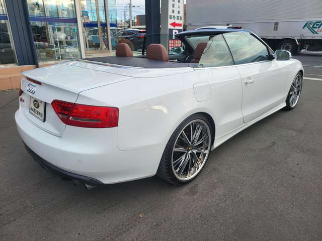 アウディ Ａ５　カブリオレ ３．２ ＦＳＩ クワトロ ４ＷＤ H22年 (関東) 99