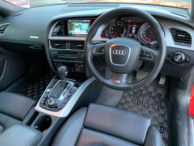 アウディ Ａ５　スポーツバック ２．０ ＴＦＳＩ クワトロ Ｓラインパッケージ ４ＷＤ H23年 (関東) 99