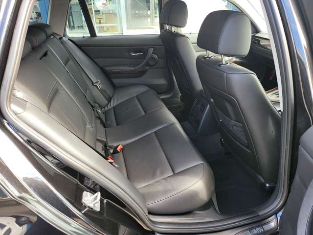 ＢＭＷ ３シリーズ ３２０Ｉ ハイラインパッケージ H23年 (関東) 99