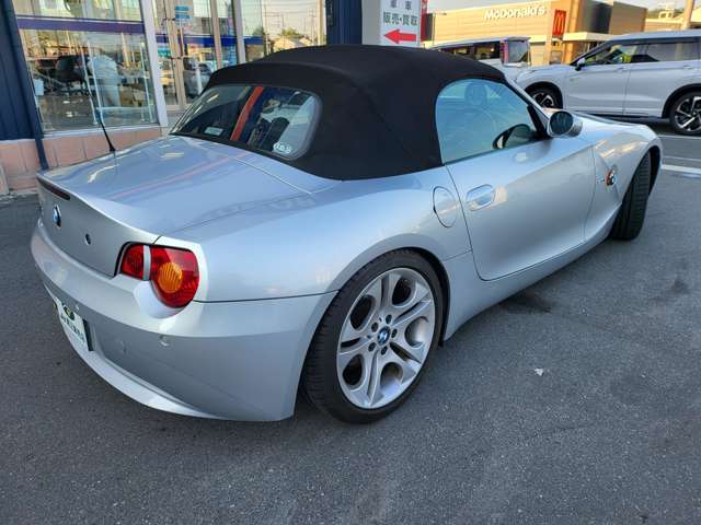 ＢＭＷ Ｚ４ ロードスター３．０Ｉ H15年 (関東) 99