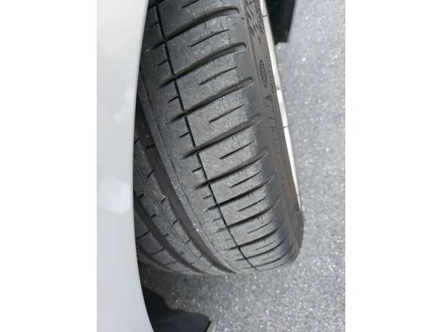 ＢＭＷ Ｚ４ ロードスター３．０Ｉ H15年 (関東) 99