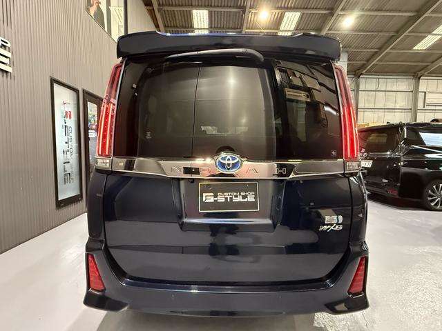 トヨタ ノア １．８ ハイブリッド ＳＩ ＷＸＢＩＩ R1年 (東海) 99