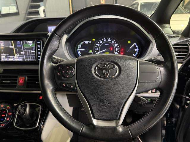 トヨタ ノア １．８ ハイブリッド ＳＩ ＷＸＢＩＩ R1年 (東海) 99