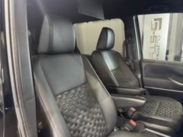 トヨタ ヴォクシー １．８ ハイブリッド Ｓ－Ｚ R5年 (東海) 99