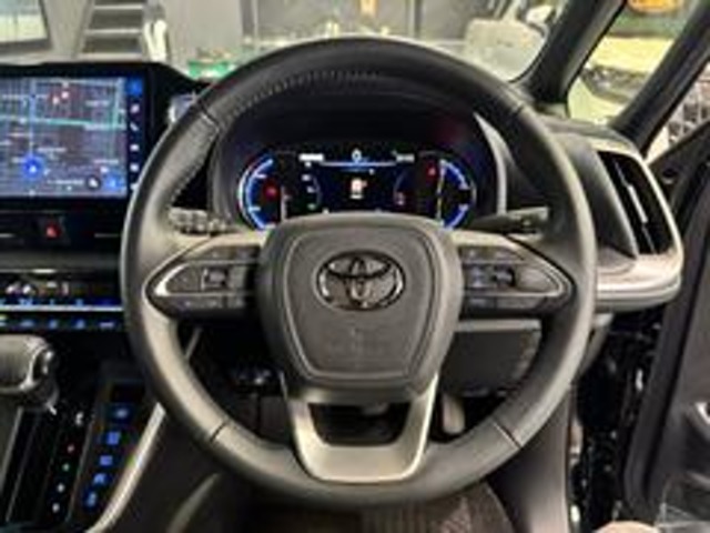 トヨタ ヴォクシー １．８ ハイブリッド Ｓ－Ｚ R5年 (東海) 99