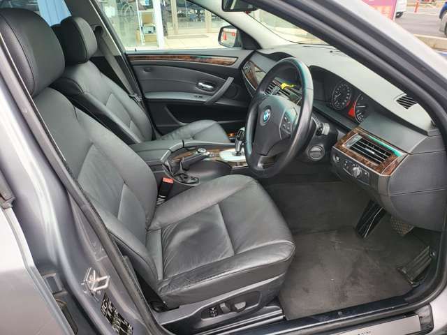 ＢＭＷ ５シリーズ ５２５Ｉ ハイラインパッケージ H22年 (関東) 99