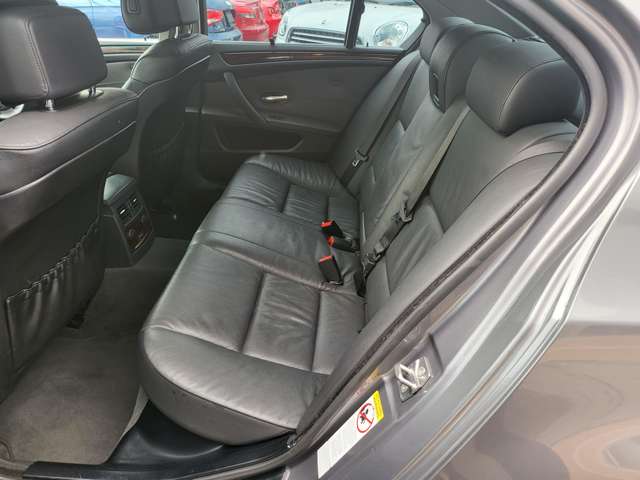 ＢＭＷ ５シリーズ ５２５Ｉ ハイラインパッケージ H22年 (関東) 99