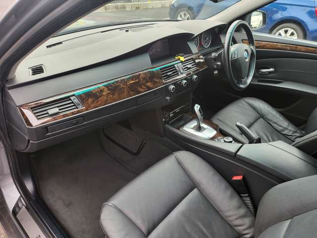 ＢＭＷ ５シリーズ ５２５Ｉ ハイラインパッケージ H22年 (関東) 99
