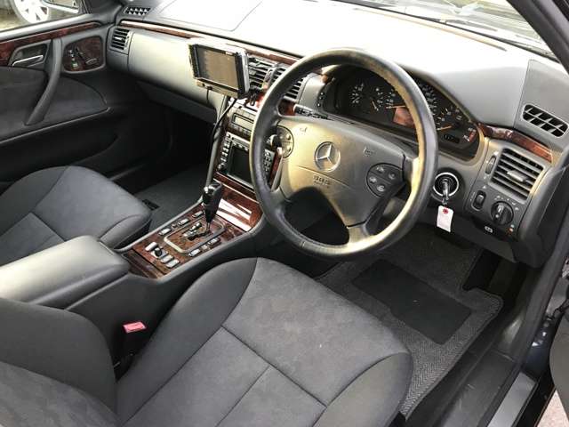 メルセデスベンツ Ｅクラス Ｅ２４０ H13年 (関東) 99