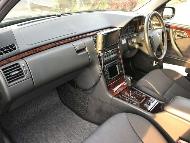 メルセデスベンツ Ｅクラス Ｅ２４０ H13年 (関東) 99