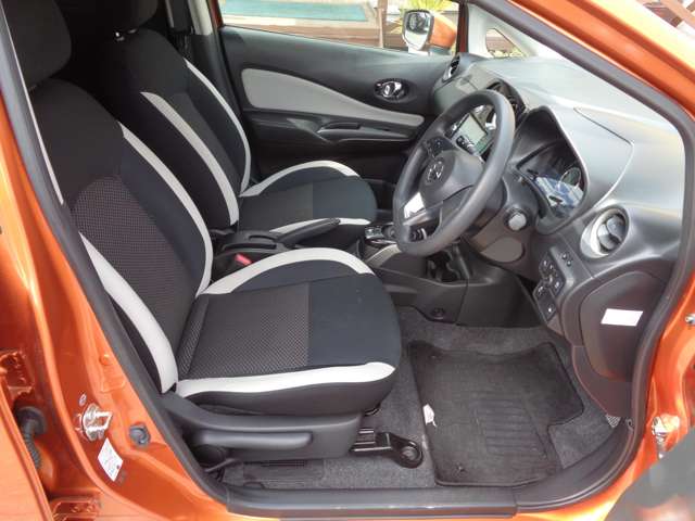 日産 ノート １．２ Ｅ－ＰＯＷＥＲ Ｘ R1年 (関東) 99
