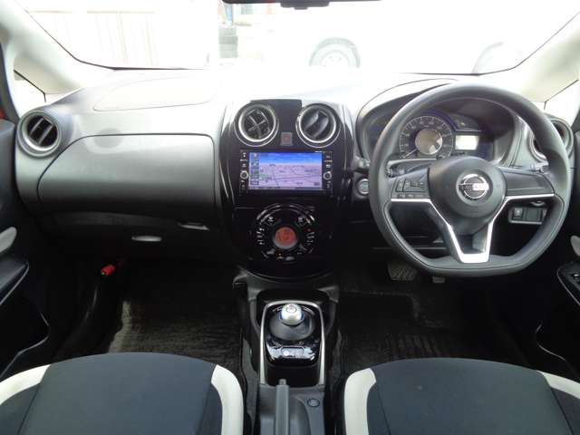 日産 ノート １．２ Ｅ－ＰＯＷＥＲ Ｘ R1年 (関東) 99