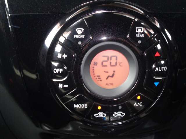 日産 ノート １．２ Ｅ－ＰＯＷＥＲ Ｘ R1年 (関東) 99