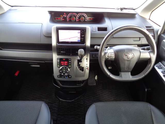 トヨタ ヴォクシー ２．０ ＺＳ 煌ＩＩＩ H25年 (関東) 99