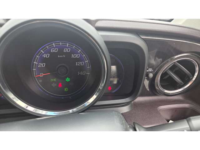 ホンダ Ｎ−ＯＮＥ ６６０ プレミアム Ｌパッケージ H25年 (関東) 99