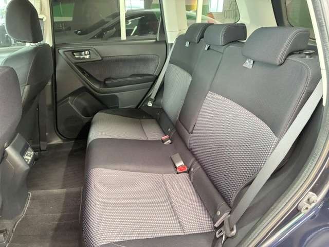 スバル フォレスター ２．０Ｉ－Ｌ アイサイト ４ＷＤ H28年 (関東) 99