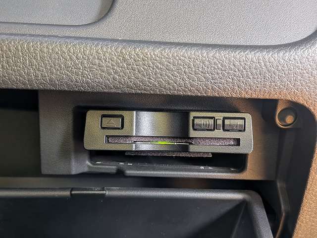 日産 セレナ ２．０ ハイウェイスター Ｖセレクション＋ＳＡＦＥＴＹ Ｓ－ＨＹＢＲＩＤ H27年 (関東) 99