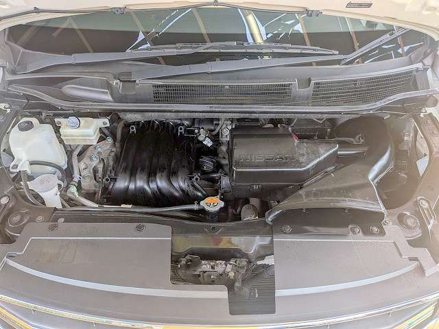 日産 セレナ ２．０ ハイウェイスター Ｖセレクション＋ＳＡＦＥＴＹ Ｓ－ＨＹＢＲＩＤ H27年 (関東) 99
