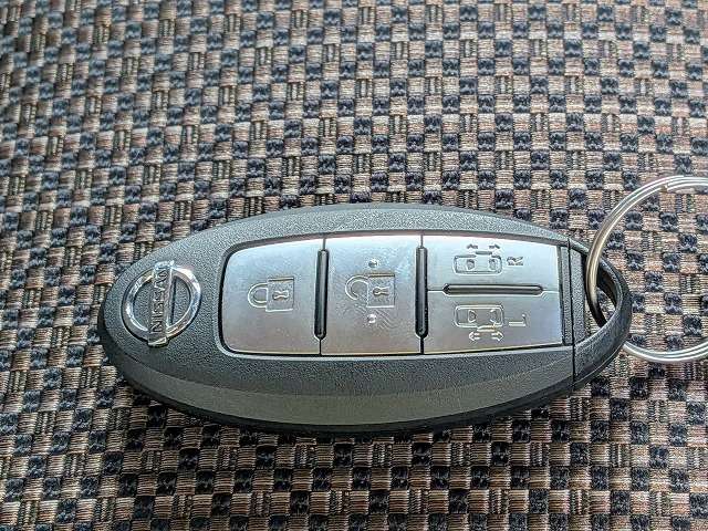 日産 セレナ ２．０ ハイウェイスター Ｖセレクション＋ＳＡＦＥＴＹ Ｓ－ＨＹＢＲＩＤ H27年 (関東) 99
