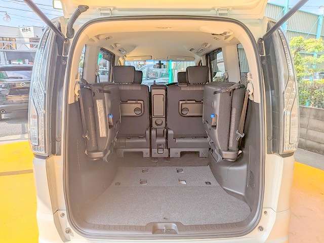 日産 セレナ ２．０ ハイウェイスター Ｖセレクション＋ＳＡＦＥＴＹ Ｓ－ＨＹＢＲＩＤ H27年 (関東) 99
