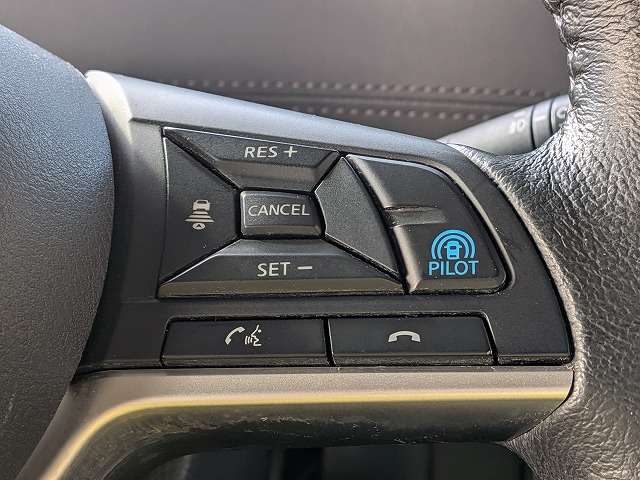 日産 セレナ ２．０ ハイウェイスター Ｖ R1年 (関東) 99