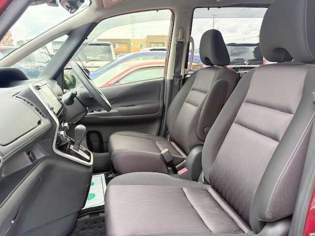 日産 セレナ ２．０ ハイウェイスター Ｖセレクション H29年 (関東) 99