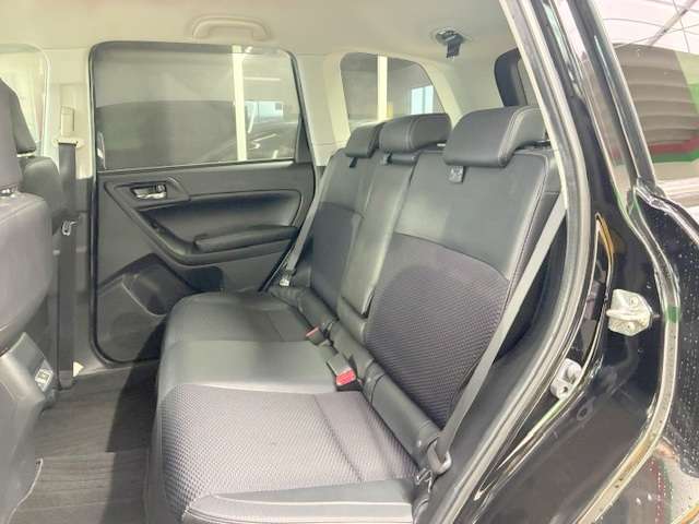 スバル フォレスター ２．０ Ｓ リミテッド ４ＷＤ H28年 (関東) 99